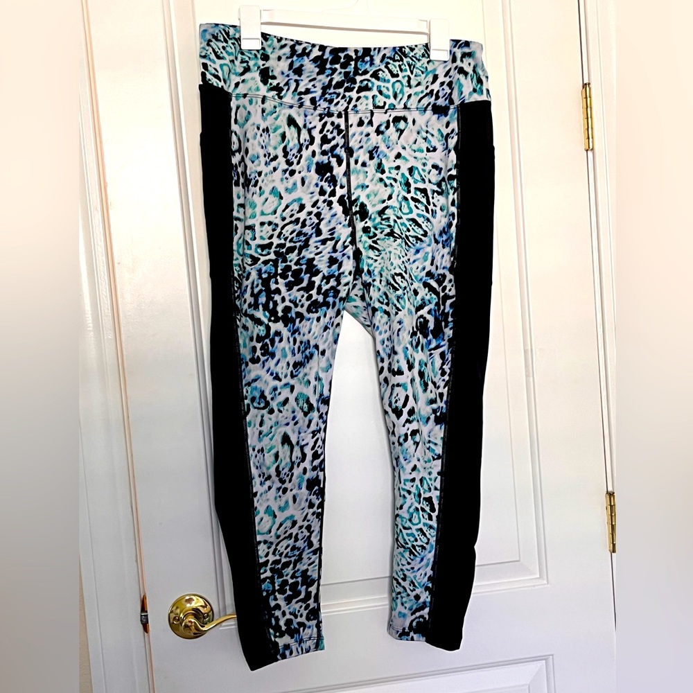 LuLaRoe Animal Print Rise Work Out Lycra Leggings size 1x blue black